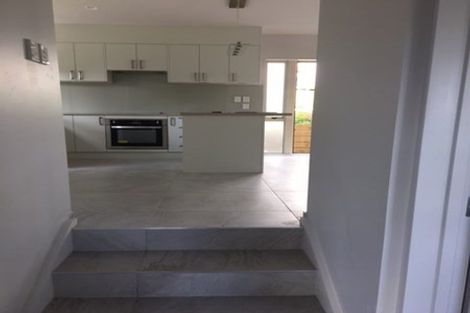 Photo of property in 34 Tamahere Drive, Glenfield, Auckland, 0629