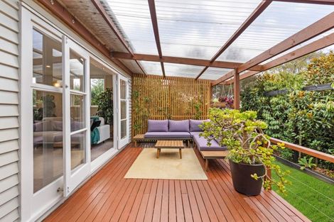 Photo of property in 4b Lancaster Road, Beach Haven, Auckland, 0626