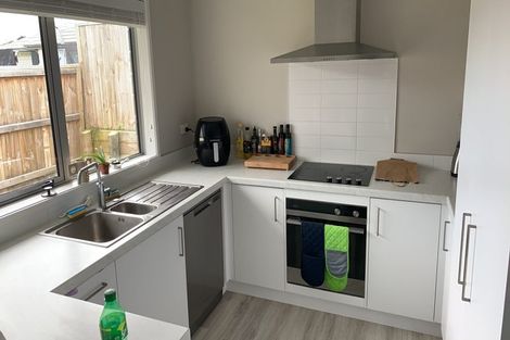 Photo of property in 98 Whakaturou Crescent, Pyes Pa, Tauranga, 3112