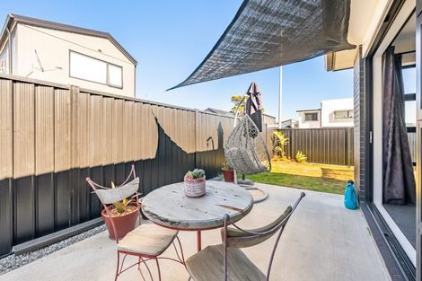 Photo of property in 123 Mawai Hakona Drive, Wallaceville, Upper Hutt, 5018