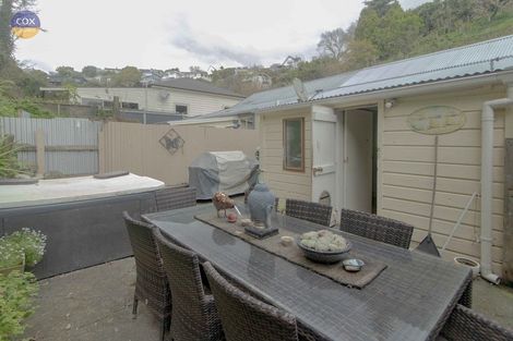 Photo of property in 121-123 Shakespeare Road, Bluff Hill, Napier, 4110