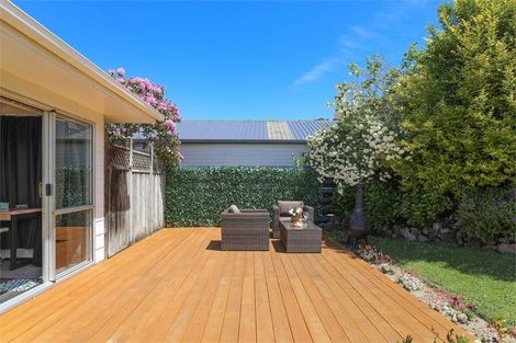 Photo of property in 11b Kinder Street, Acacia Bay, Taupo, 3330