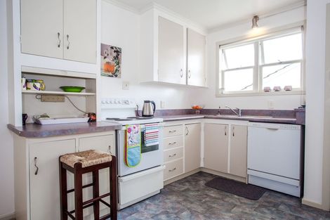 Photo of property in 18 Tristram Avenue, Forrest Hill, Auckland, 0620