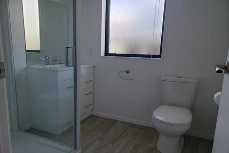 Photo of property in 21 Tairere Crescent, Rosehill, Papakura, 2113