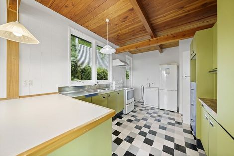 Photo of property in 34 Nikau Street, Eastbourne, Lower Hutt, 5013