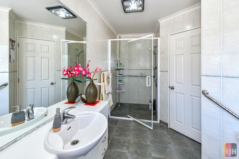 Photo of property in 1 Gairloch Place, Wattle Downs, Auckland, 2103