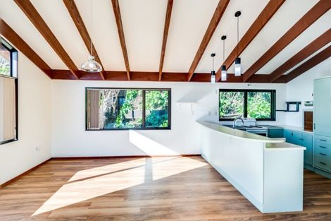 Photo of property in 27 Burns Road, Hospital Hill, Napier, 4110