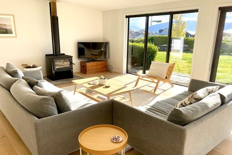 Photo of property in 32 Niger Street, Wanaka, 9305