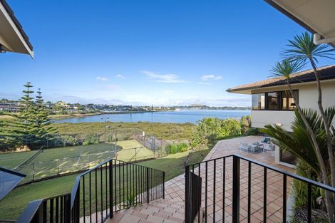 Photo of property in 38 Venus Place, Half Moon Bay, Auckland, 2012