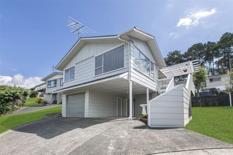 Photo of property in 52 Ravenwood Drive, Forrest Hill, Auckland, 0620