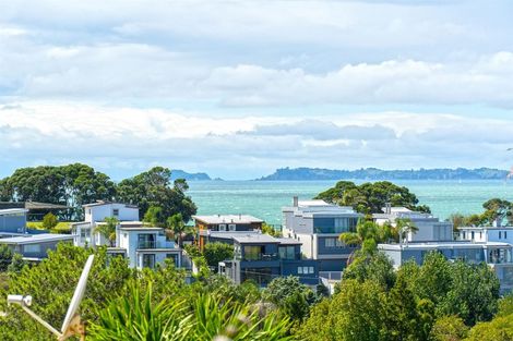 Photo of property in 105 Braemar Road, Castor Bay, Auckland, 0620