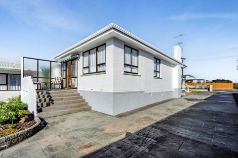 Photo of property in 10 Hurdon Street, Hurdon, New Plymouth, 4310