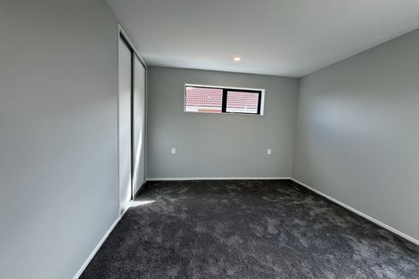 Photo of property in 2a Maunder Place, New Lynn, Auckland, 0600