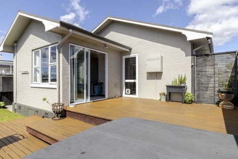 Photo of property in 317 Carrington Street, Vogeltown, New Plymouth, 4310