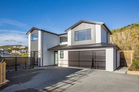 Photo of property in 29a Waitaria Terrace, Aotea, Porirua, 5024