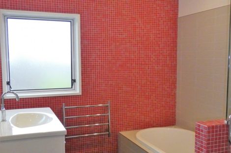 Photo of property in 2/198 Clyde Road, Burnside, Christchurch, 8053