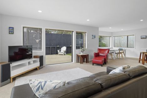 Photo of property in 1/29 Raines Avenue, Forrest Hill, Auckland, 0620