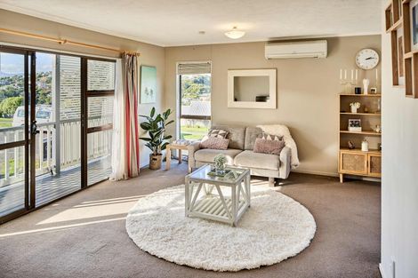 Photo of property in 22 Thimble Lane, Whitby, Porirua, 5024