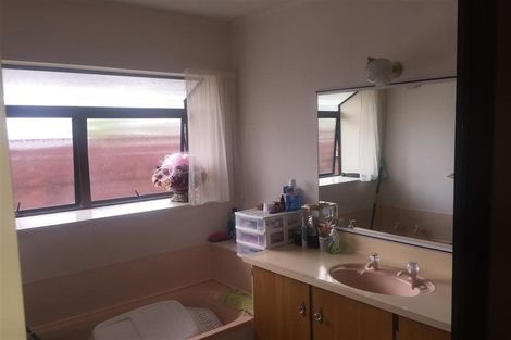 Photo of property in 4 Kotuku Place, Taradale, Napier, 4112