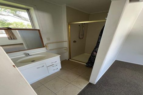 Photo of property in 8 Wylie Avenue, Sunnynook, Auckland, 0620