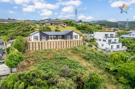 Photo of property in 9 Swain Grove, Riverstone Terraces, Upper Hutt, 5018