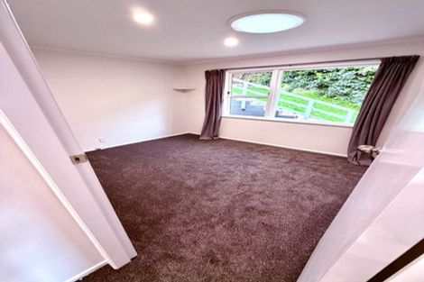 Photo of property in 9 Damian Grove, Waterloo, Lower Hutt, 5011