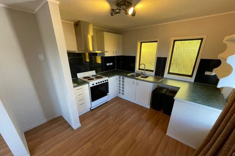 Photo of property in 2/94 Glamorgan Drive, Torbay, Auckland, 0630