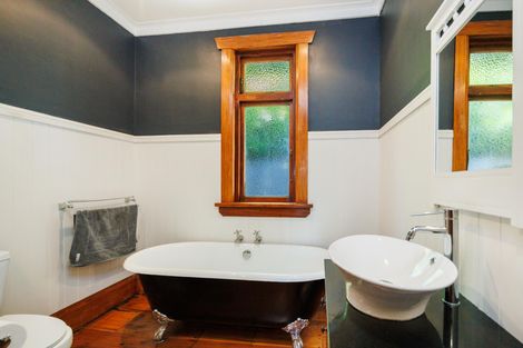 Photo of property in 116 Heretaunga Street, Palmerston North, 4414