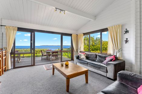 Photo of property in 14 Penguin Street, Leigh, Warkworth, 0985