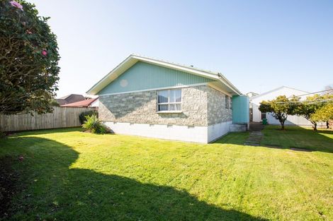 Photo of property in 24 Forest Lake Road, Forest Lake, Hamilton, 3200