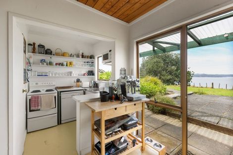 Photo of property in 1024 Takatu Road, Tawharanui Peninsula, Matakana, 0986