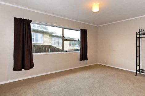 Photo of property in 1/55 Stottholm Road, Titirangi, Auckland, 0604