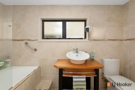 Photo of property in 28 Ocean View Road, Waihi Beach, 3611