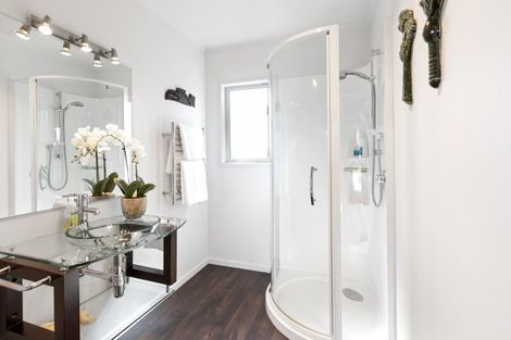 Photo of property in 18 Robbie Street, Foxton Beach, Foxton, 4815