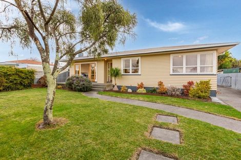 Photo of property in 24 Merton Crescent, Pirimai, Napier, 4112