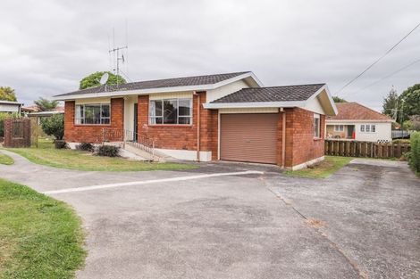Photo of property in 50c Braid Road, St Andrews, Hamilton, 3200