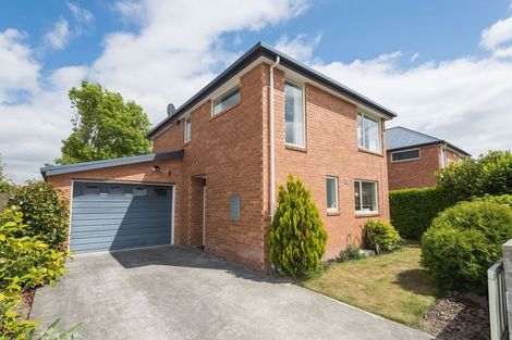 Photo of property in 2/2 Broadbent Street, Riccarton, Christchurch, 8041