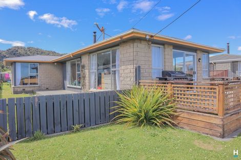 Photo of property in 98 Domett Esplanade, Cobden, Greymouth, 7802