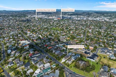 Photo of property in 2/174 East Coast Road, Forrest Hill, Auckland, 0620