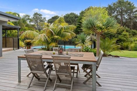 Photo of property in 20 Aberdeen Road, Campbells Bay, Auckland, 0620