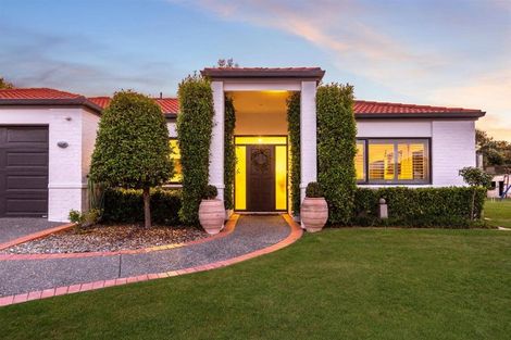 Photo of property in 12 Bowman Place, Whitby, Porirua, 5024