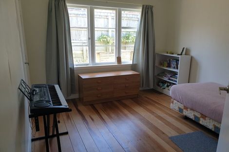 Photo of property in 24 Tremewan Street, Tawa, Wellington, 5028