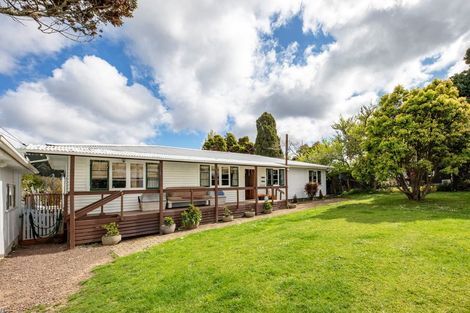 Photo of property in 18 School Road, Riverhead, 0820