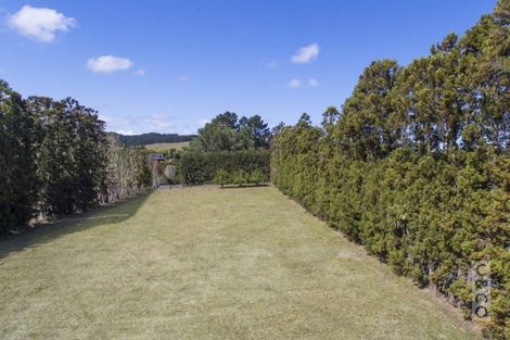 Photo of property in 902 Old North Road, Waimauku, 0882