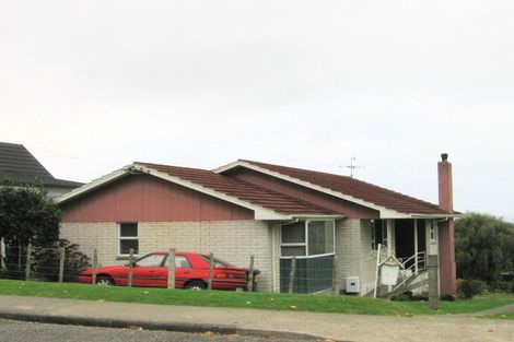 Photo of property in 82 Winara Avenue, Waikanae, 5036