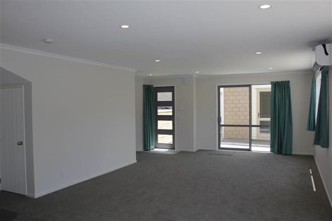 Photo of property in 28 Latimer Way, Petone, Lower Hutt, 5012