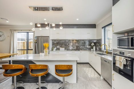 Photo of property in 29 Black Beech Crescent, Takanini, 2110