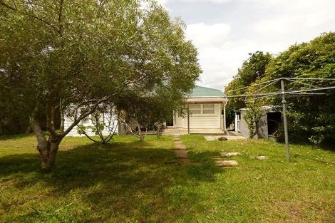 Photo of property in 12 Seabreeze Road, Narrow Neck, Auckland, 0624