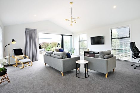 Photo of property in 37a Holloway Street, Waikiwi, Invercargill, 9810