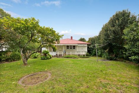 Photo of property in 2/160 Henderson Valley Road, Henderson, Auckland, 0612